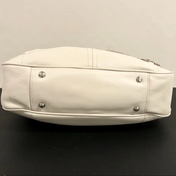 NWOT B. Makowski Ivory Sadie Tassel Shoulder Bag - Picture 5 of 13